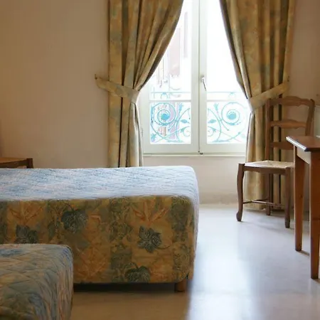 De France ホテル 3*